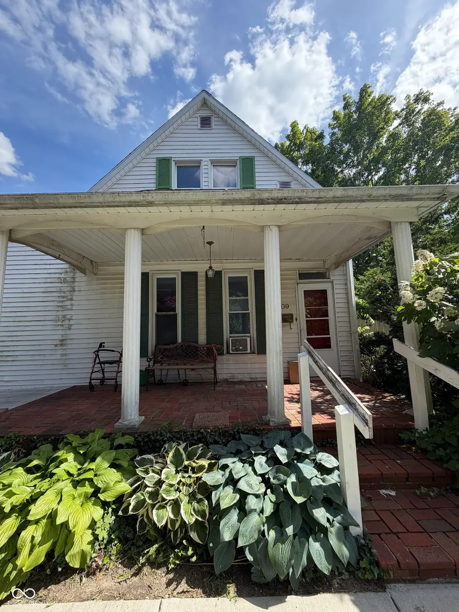 609 E Harrison Street, Martinsville, IN 46151 - #2