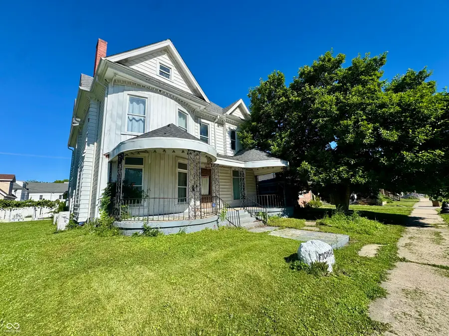 415 S Washington Street, Crawfordsville, IN 47933 - #2