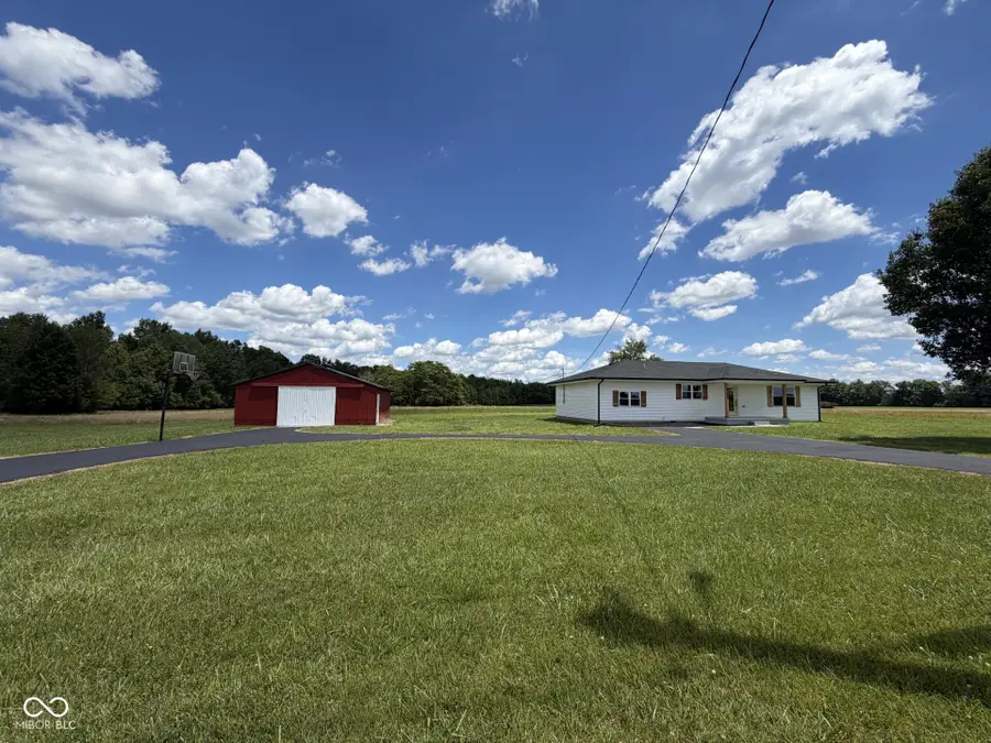 8565 S County Road 950 E, Austin, IN 47102 - #2