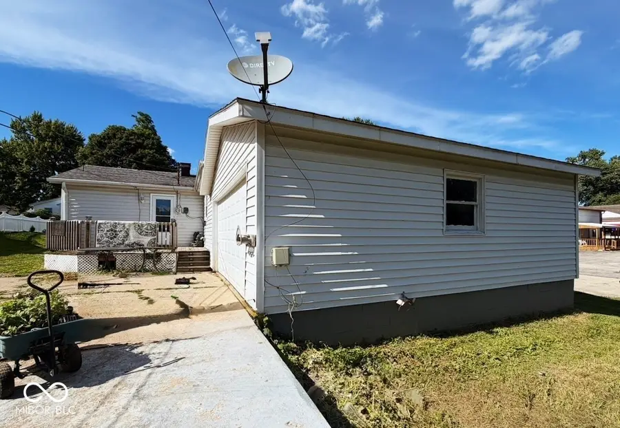 809 Tuttle Avenue, Crawfordsville, IN 47933 - #3