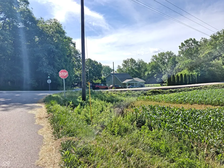5015 E 400 N, Shelbyville, IN 46176 - #3