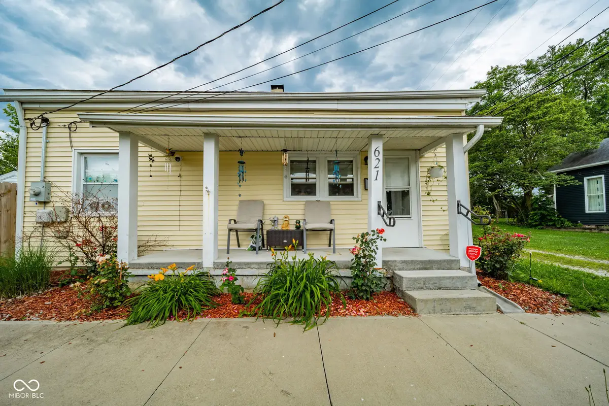 621 W Central Avenue, Greensburg, IN 47240 - #1