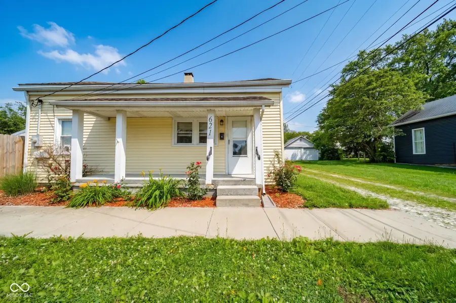 621 W Central Avenue, Greensburg, IN 47240 - #2