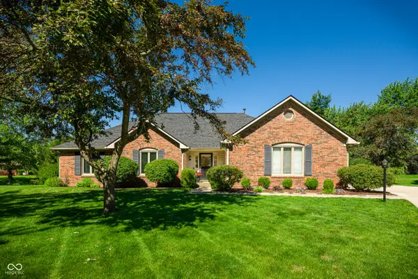 8119 Lake Point Way, Indianapolis, IN 46256