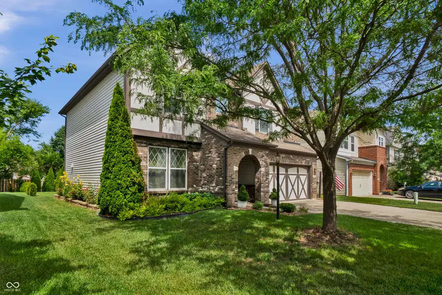 1975 Lakecrest Drive, Columbus, IN 47201 - #3