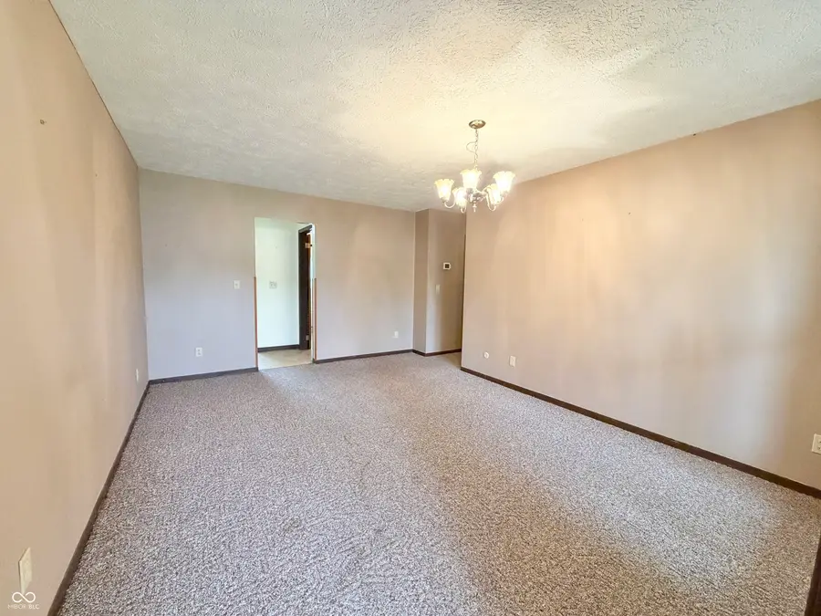 136 W Lutz Drive, Bunker Hill, IN 46914 - #3