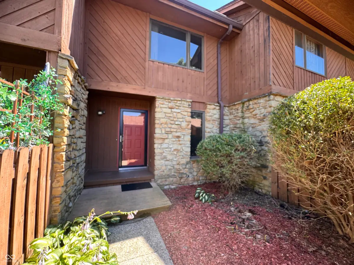 3177 Sycamore Drive #5A, Columbus, IN 47203 - #1