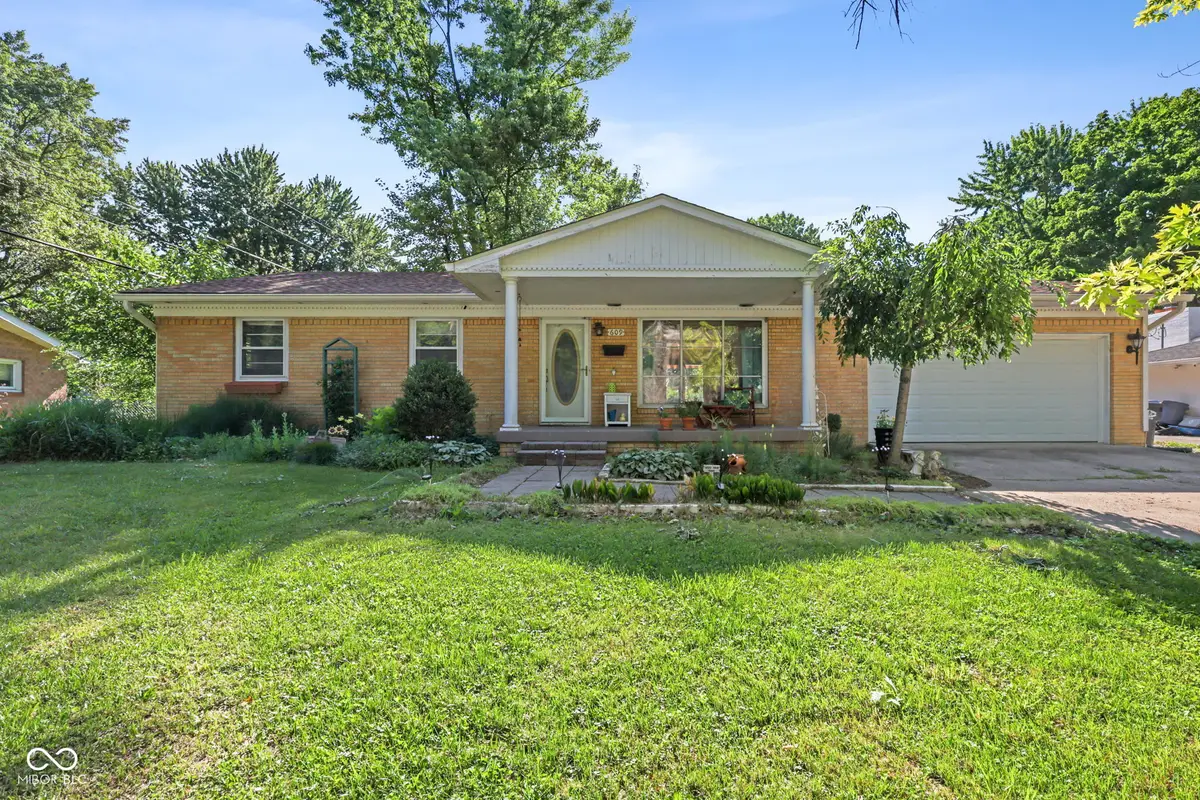 609 Horton Street, Greenwood, IN 46142 - #1