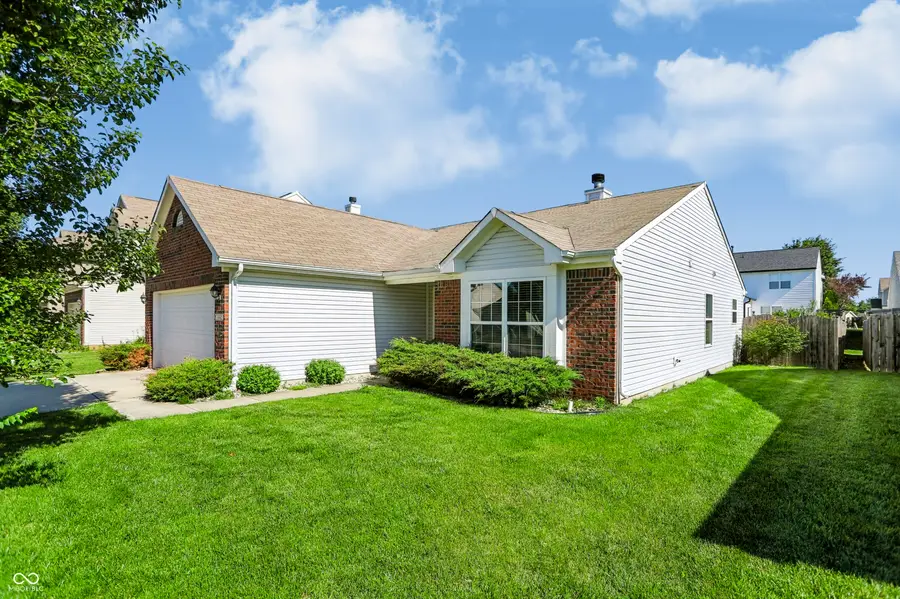 3442 Enclave Lane, Greenwood, IN 46143 - #2