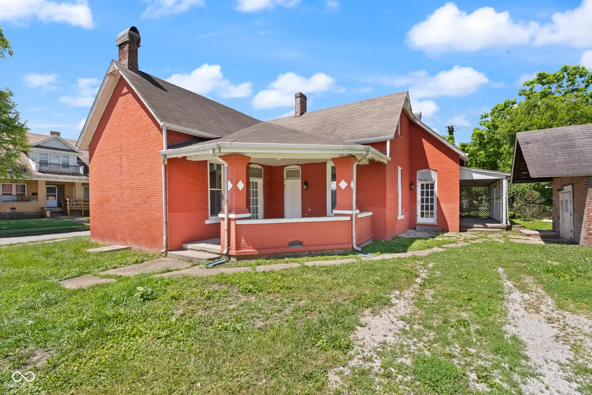 300 W Howard Street, Crothersville, IN 47229 - #1