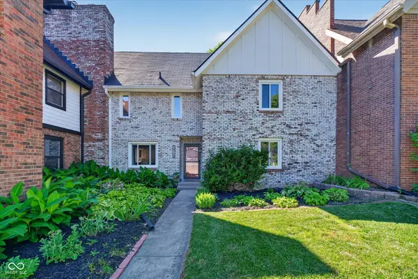10768 Downing Street, Carmel, IN 46033