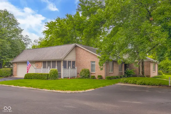 2712 Wildwood Place, Columbus, IN 47201
