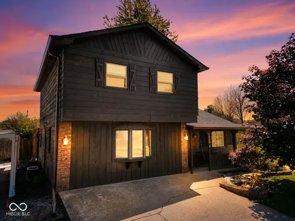 2015 S J Street, Elwood, IN 46036