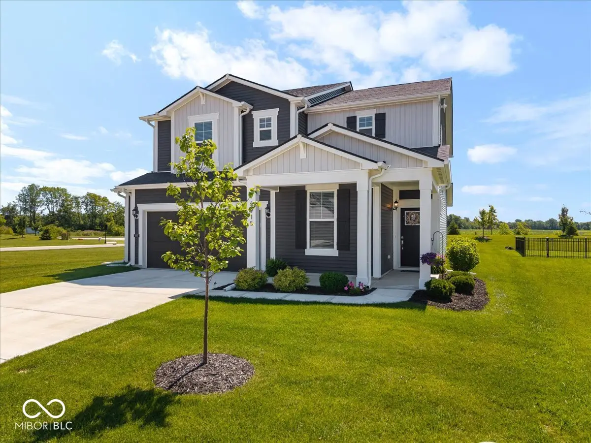 6915 Seabiscuit Road, Whitestown, IN 46075 - #1