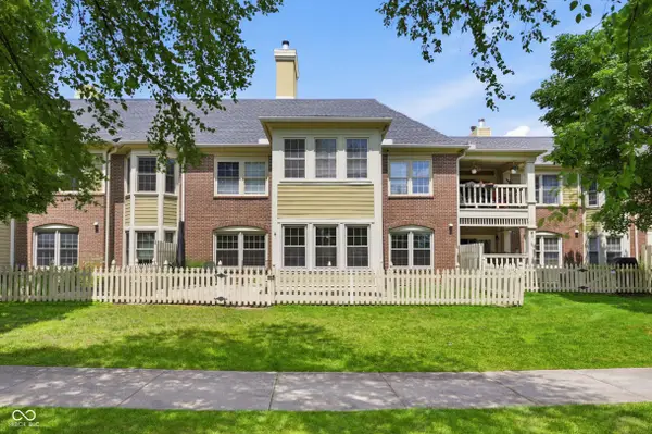 7601 Newport Bay Drive #110, Indianapolis, IN 46240