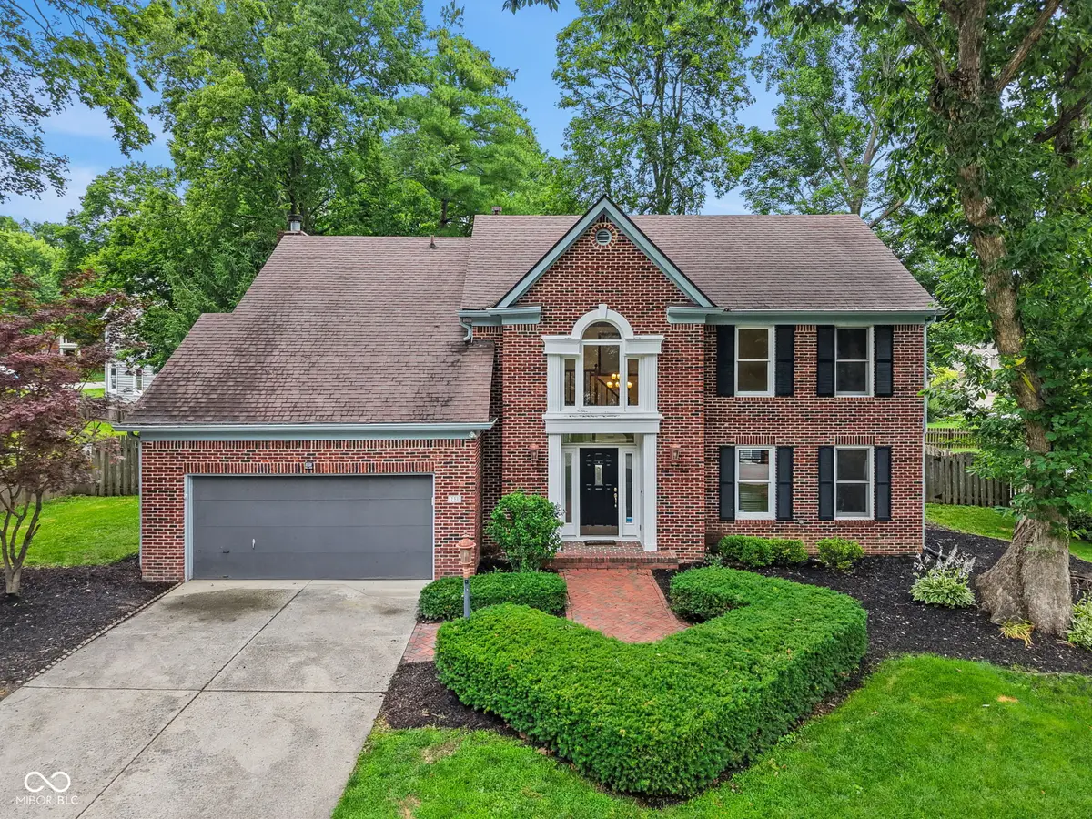 738 Howe, Carmel, IN 46032 - #1