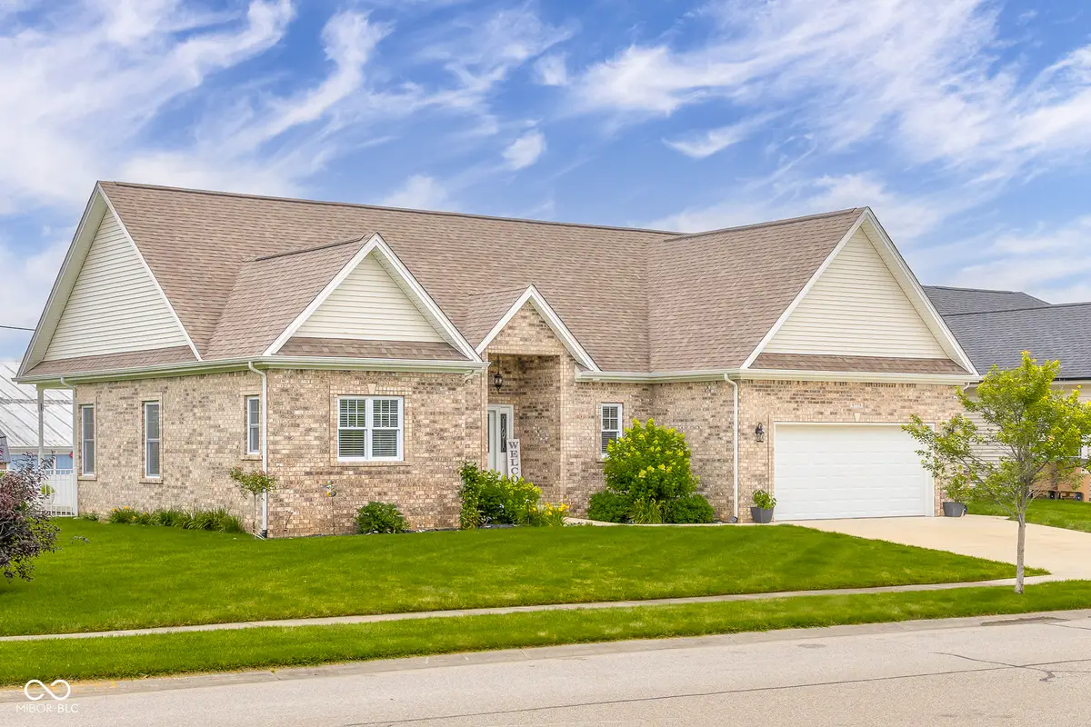 5775 Victory Drive, Columbus, IN 47203 - #1