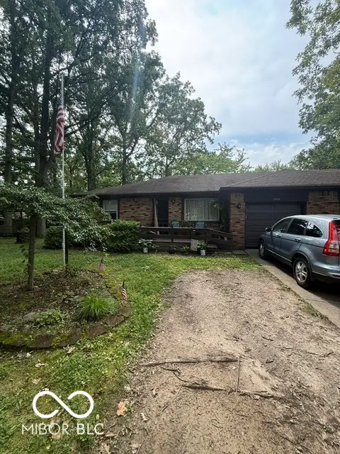 1306 S 9th Avenue, Beech Grove, IN 46107 - #1