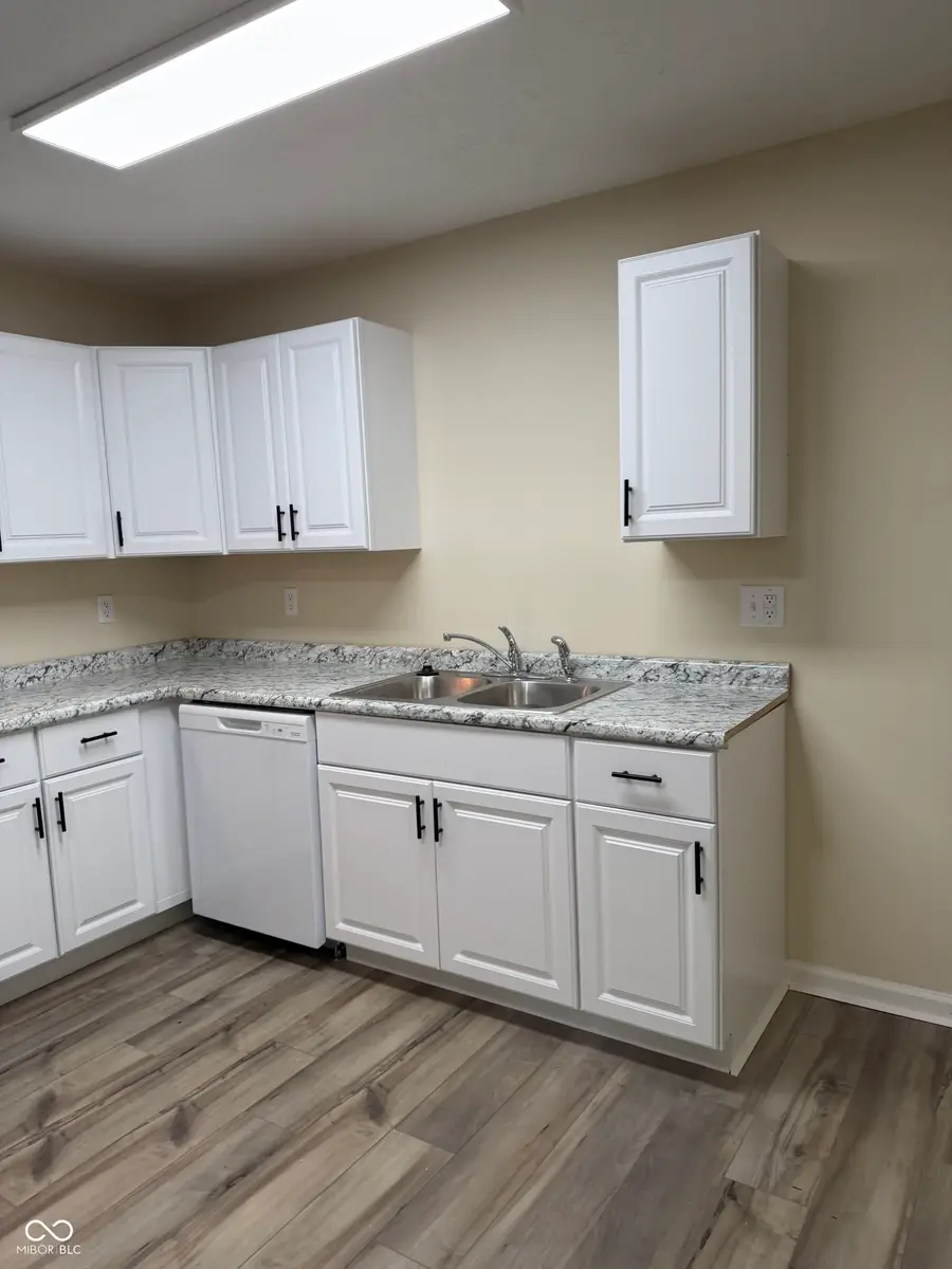 18 Sayre Drive, Greenwood, IN 46143 - #3