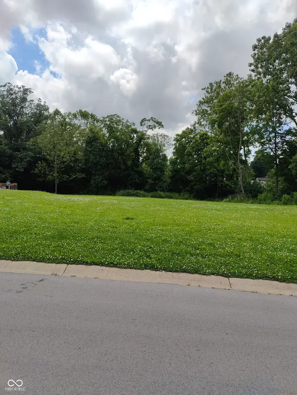 687 Hohlier Lane, Avon, IN 46123