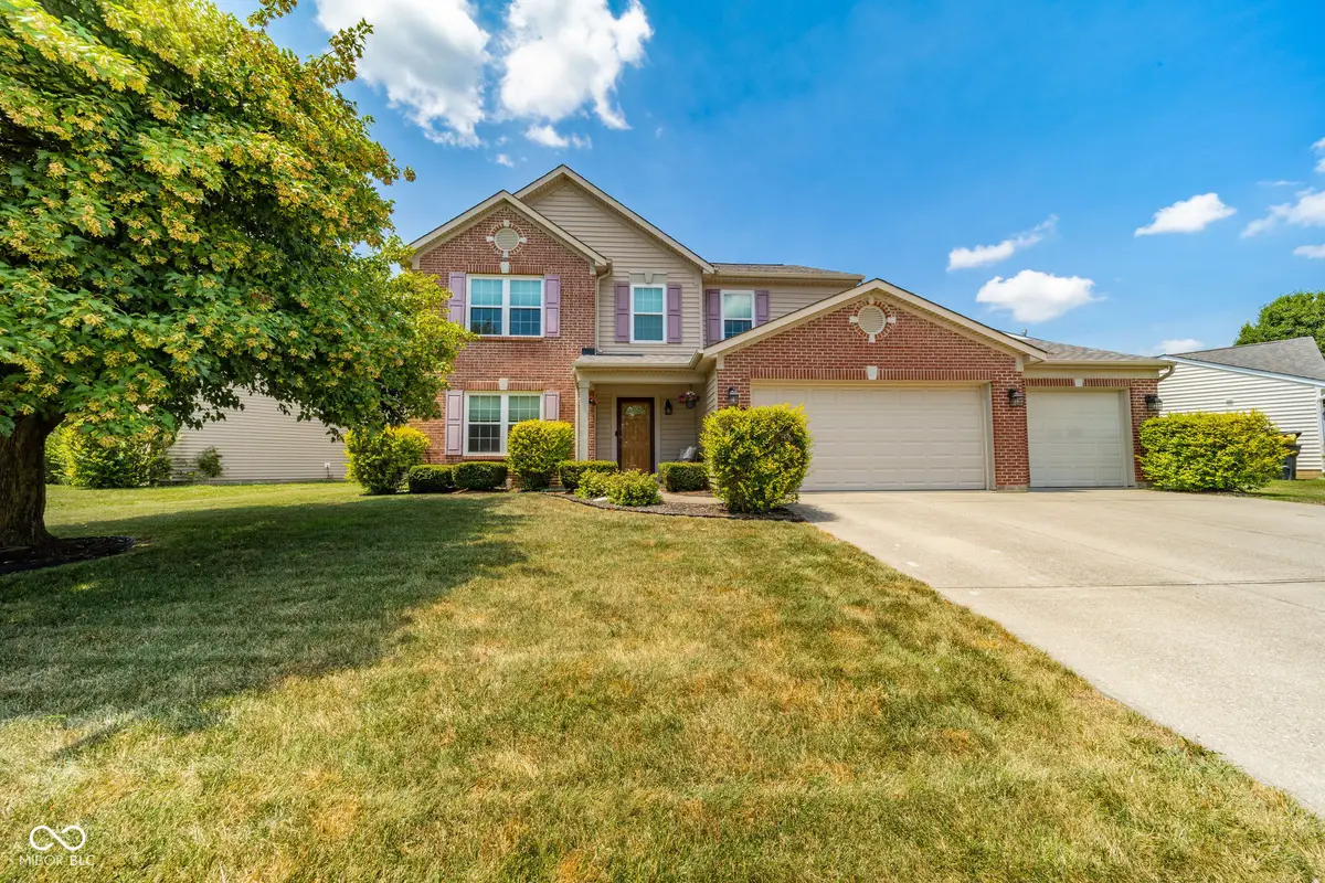 5721 Columbia Circle, Greenwood, IN 46142 - #1