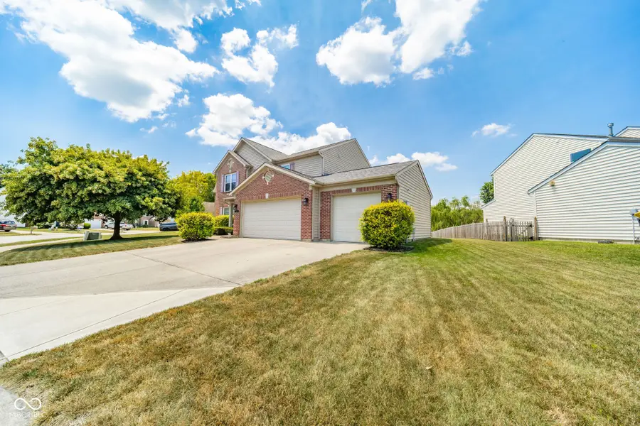 5721 Columbia Circle, Greenwood, IN 46142 - #2