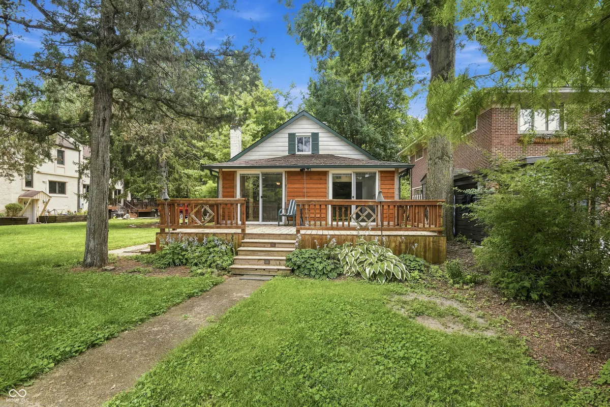1526 E 75th Street, Indianapolis, IN 46240 - #1