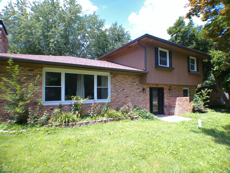 1120 Hillview Drive, Franklin, IN 46131 - #2