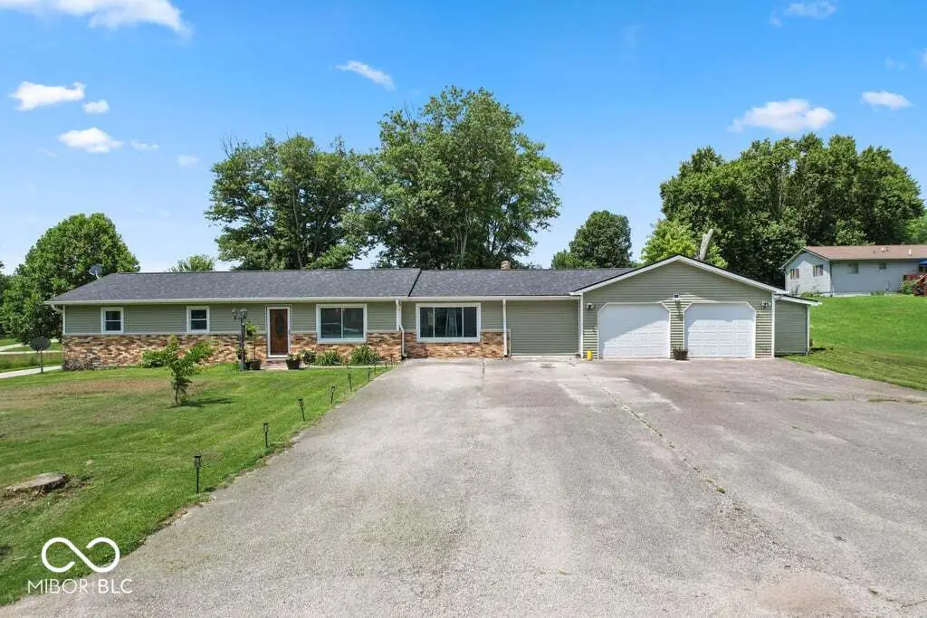 387 Center Street, Spencer, IN 47460 - #1