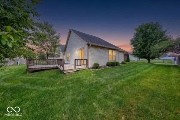 2047 Heritage Commons Lane, Indianapolis, IN 46219