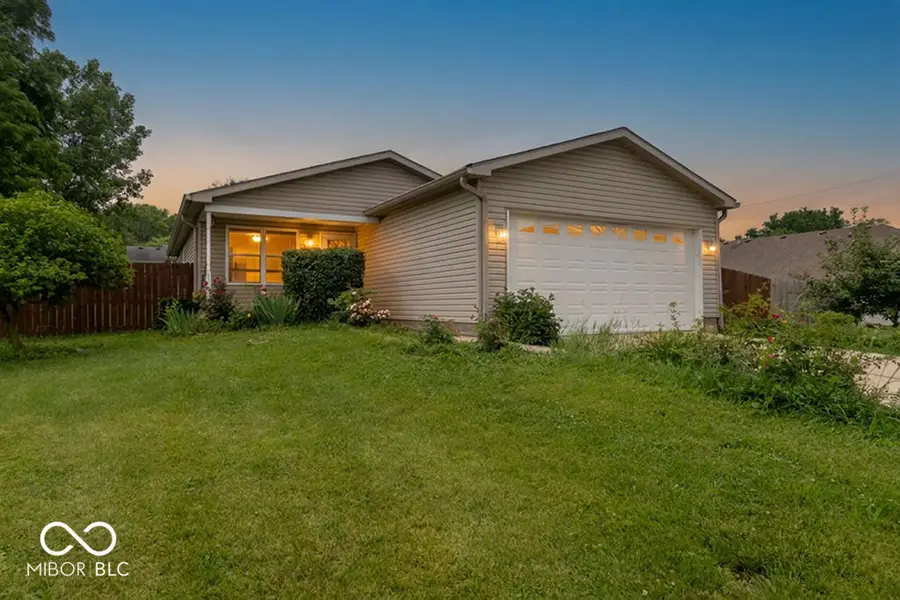 654 S Kentucky Street, Danville, IN 46122 - #2