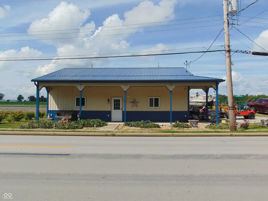 922 E Main Street, Jamestown, IN 46147 - #3