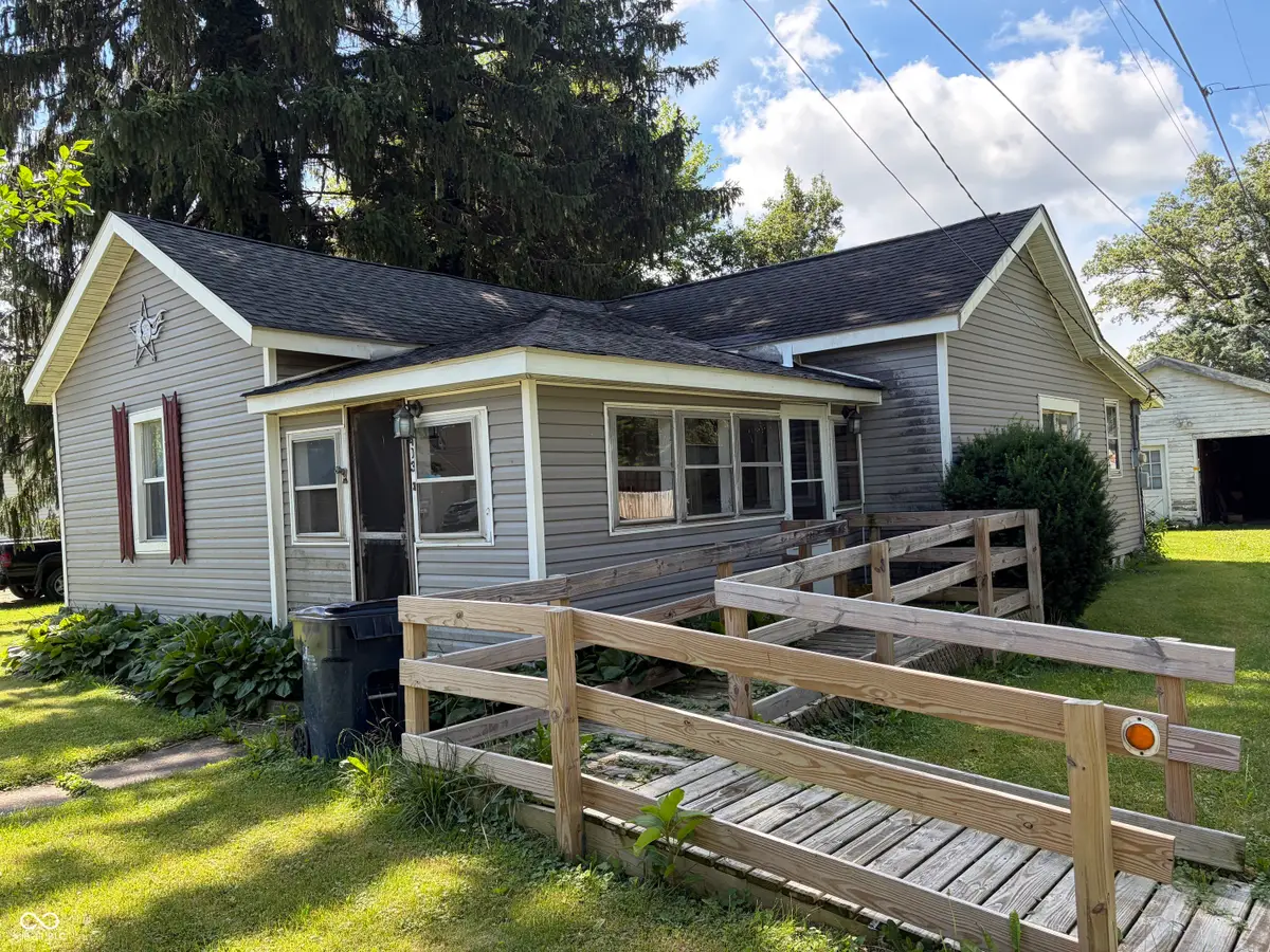403 E Broad Street, Spiceland, IN 47385 - #1