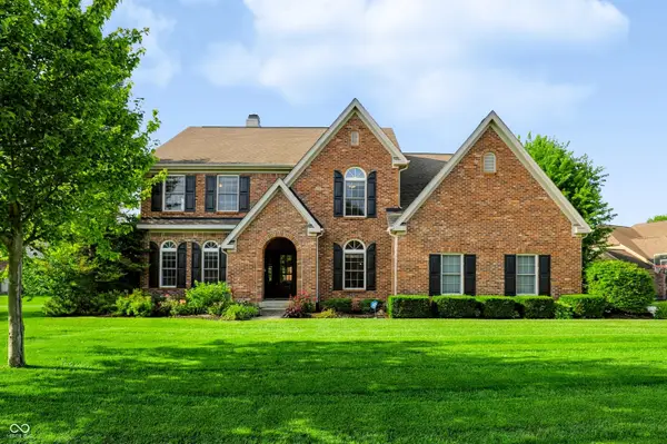 8765 Lily Court, Zionsville, IN 46077