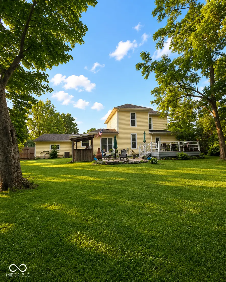 702 Washington Street, Burlington, IN 46915 - #3