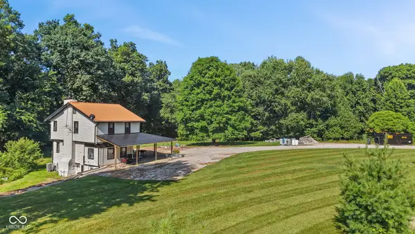 8666 Bear Creek Road, Morgantown, IN 46160
