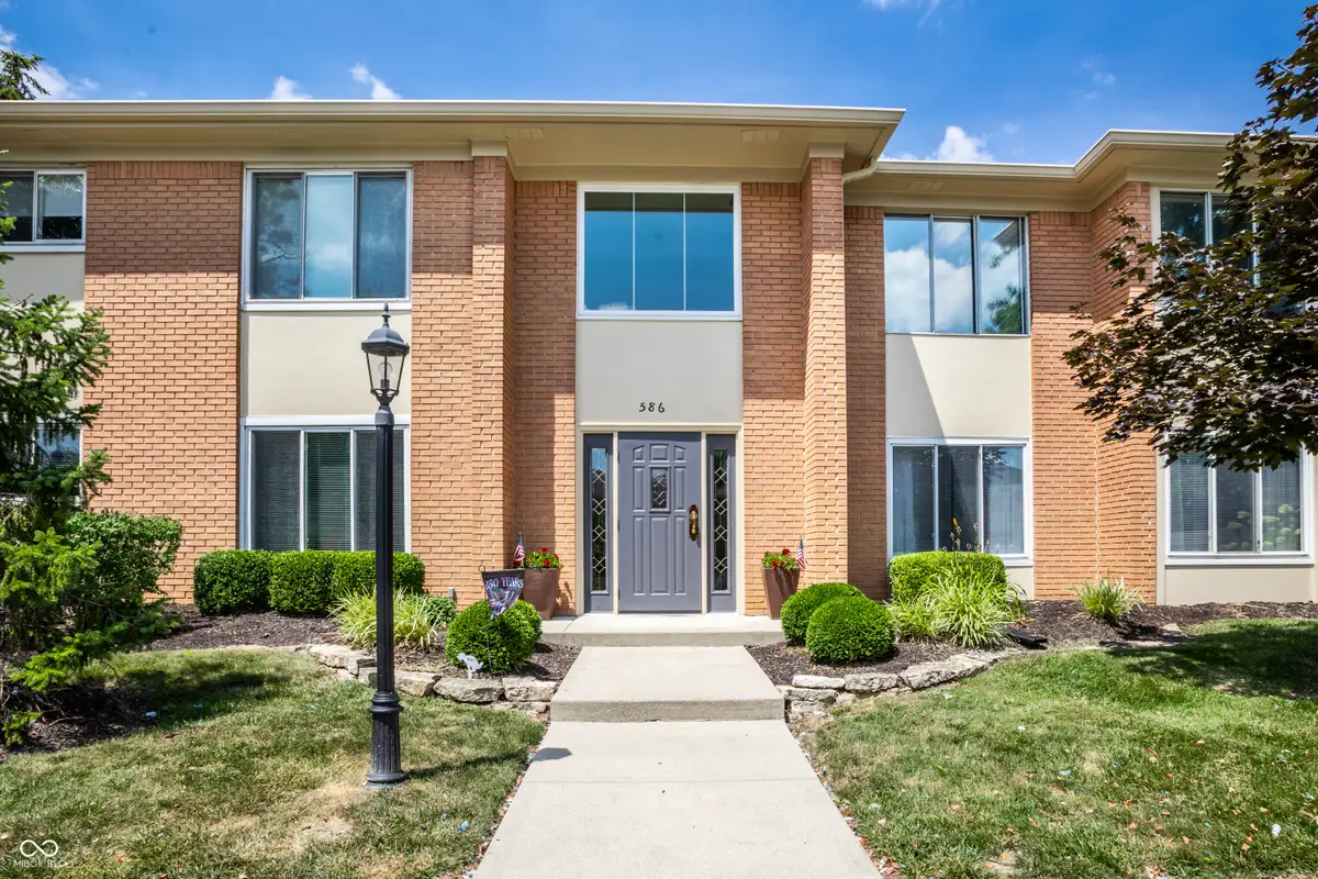 586 Hunters Drive #APT D, Carmel, IN 46032 - #1