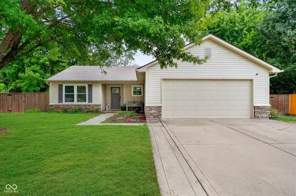 597 Woodfield Circle, Avon, IN 46123