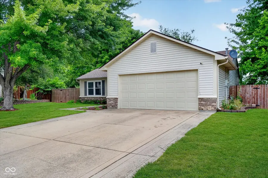 597 Woodfield Circle, Avon, IN 46123 - #3