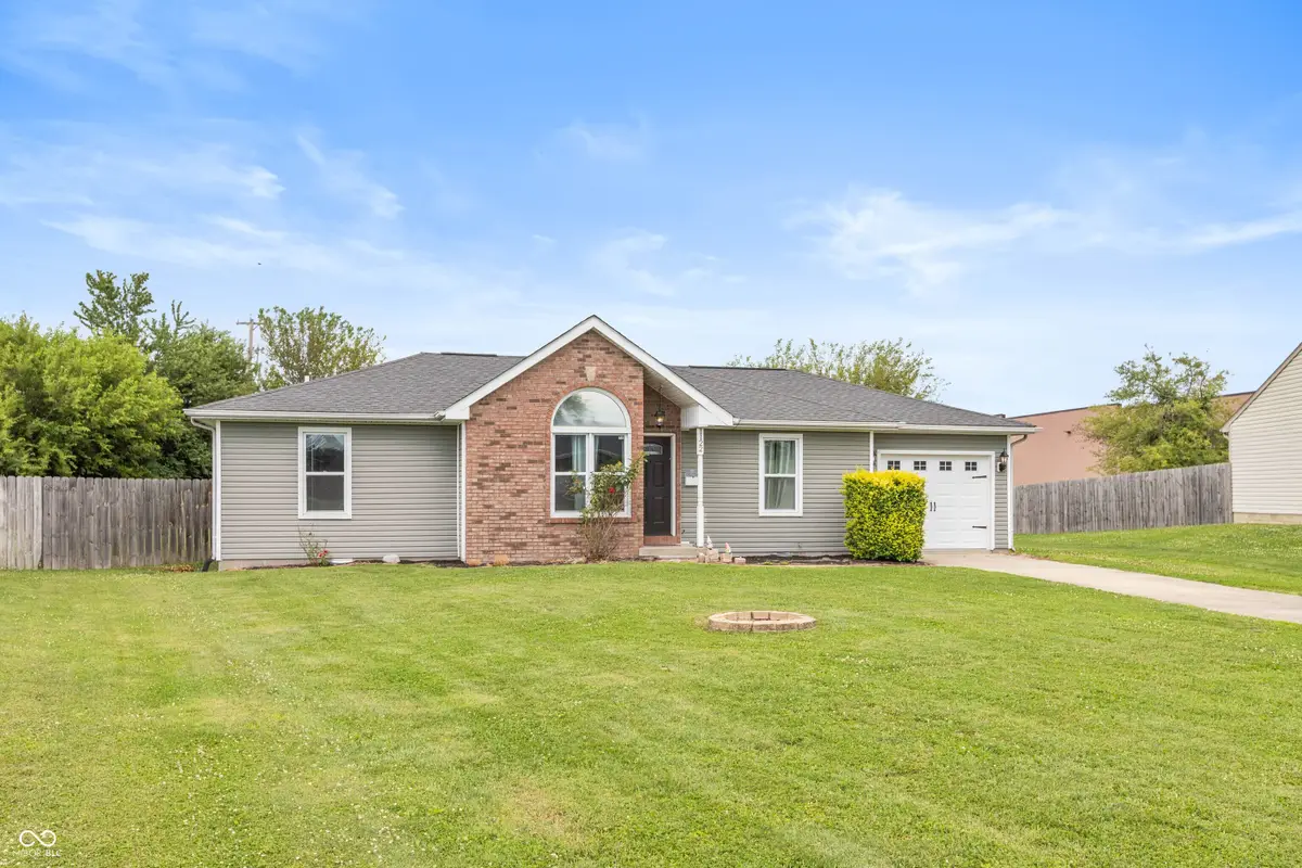 1122 Cottage Circle, Seymour, IN 47274 - #1