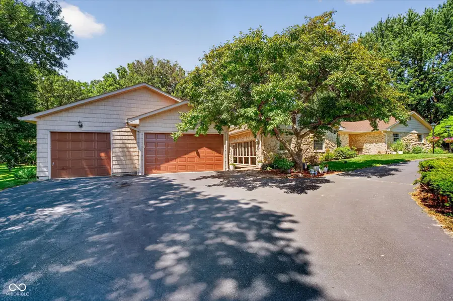 6926 Woodridge Drive, Avon, IN 46123 - #3