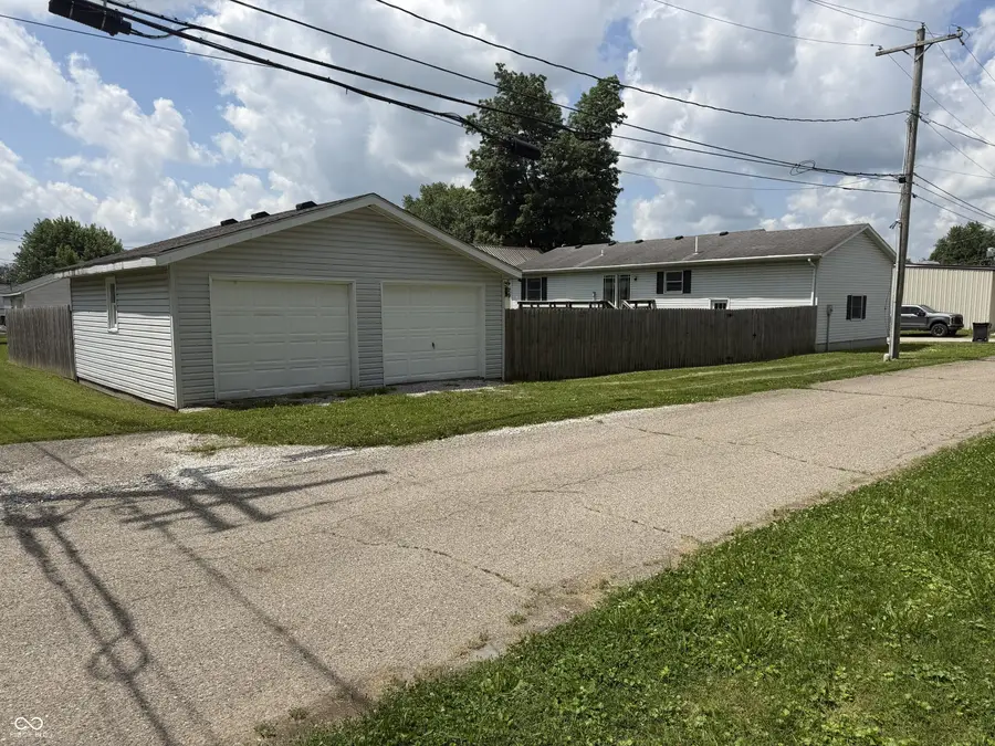 423 N Sycamore Street, Ladoga, IN 47954 - #3