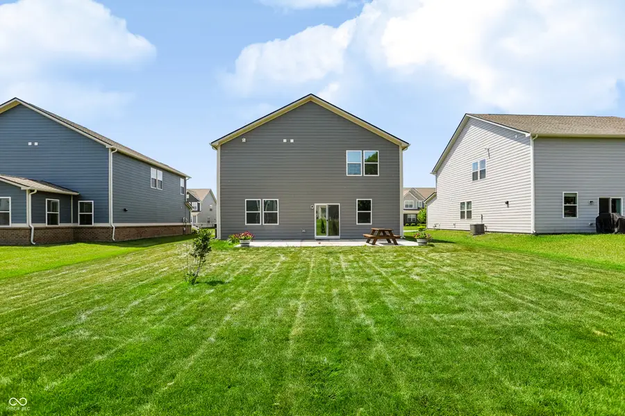 1096 Sunderland Drive, Greenwood, IN 46143 - #3