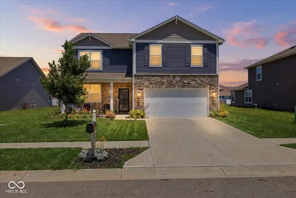 1420 Honeysuckle Drive, Shelbyville, IN 46176