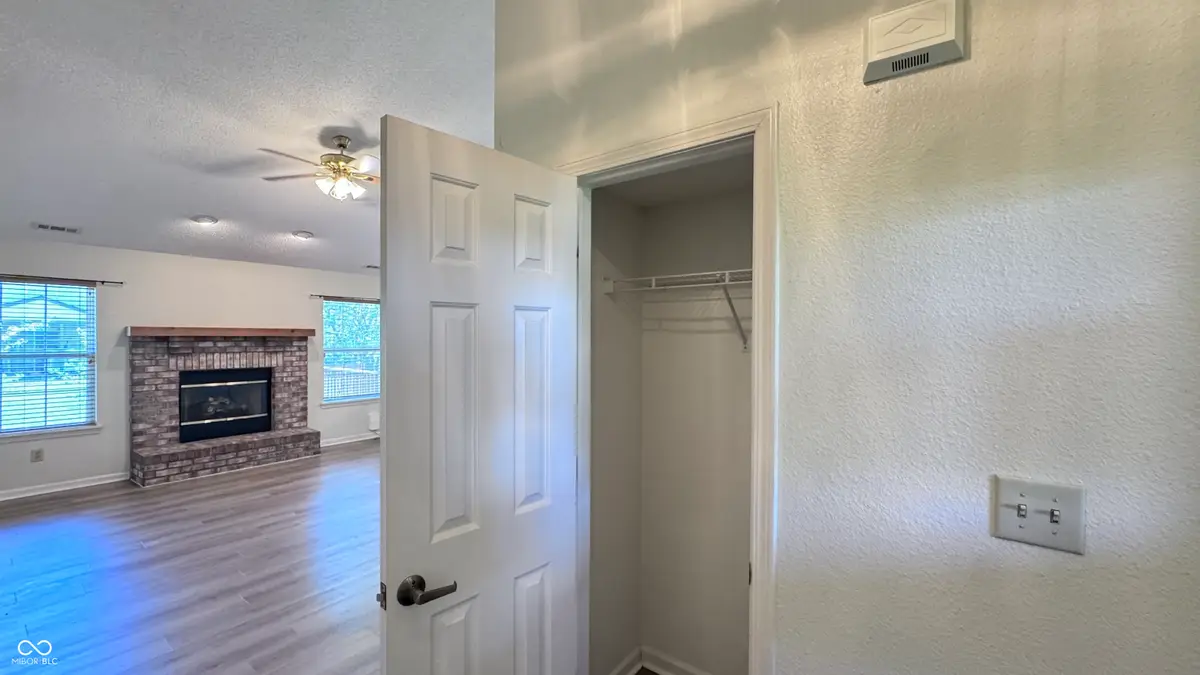 2119 W Van Arsdall Court, Columbus, IN 47201 - #1