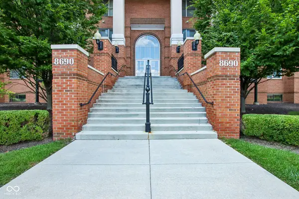 8690 Jaffa Court West #14 Drive, Indianapolis, IN 46260