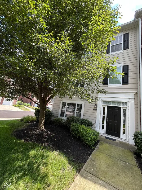 8268 Jo Ellen Drive, Fishers, IN 46038