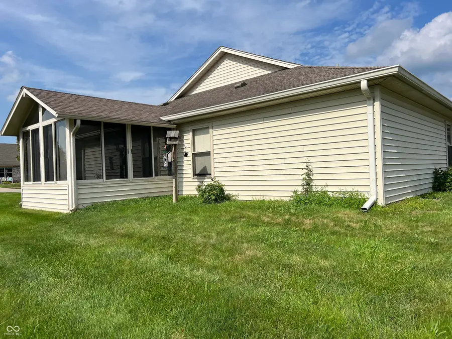 2047 Pelican, Franklin, IN 46131 - #2