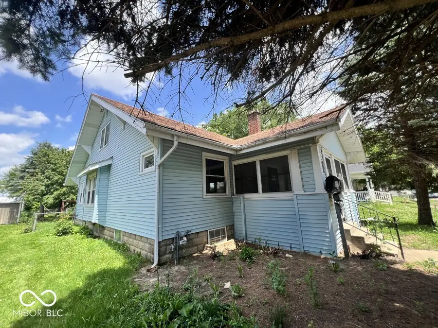 1426 W 10th Street, Muncie, IN 47302 - #3
