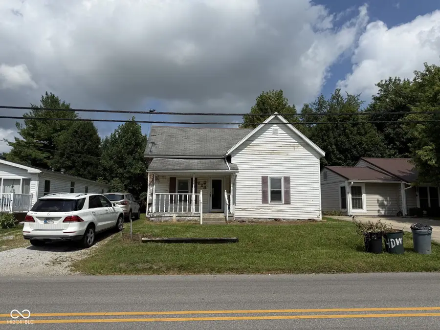 223 N Knightstown Road, Shelbyville, IN 46176 - #2